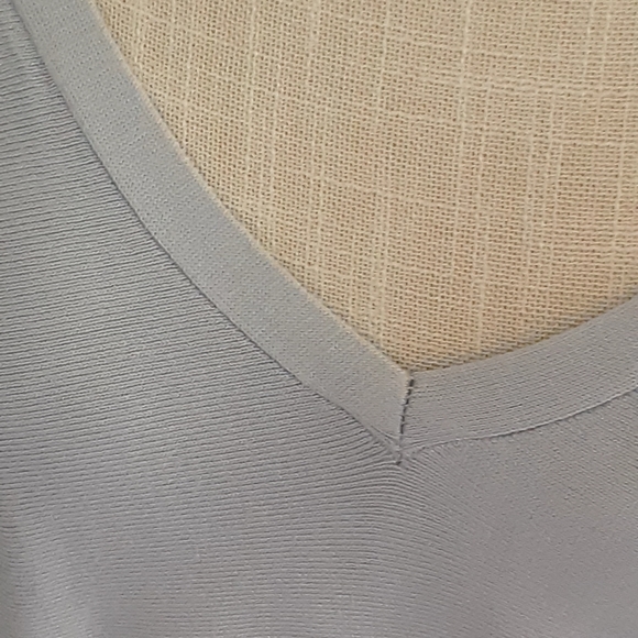 NWOT, Ellen Tracy, Pale Blue Viscose/Nylon Blend Pullover, Size Small - Picture 2 of 9